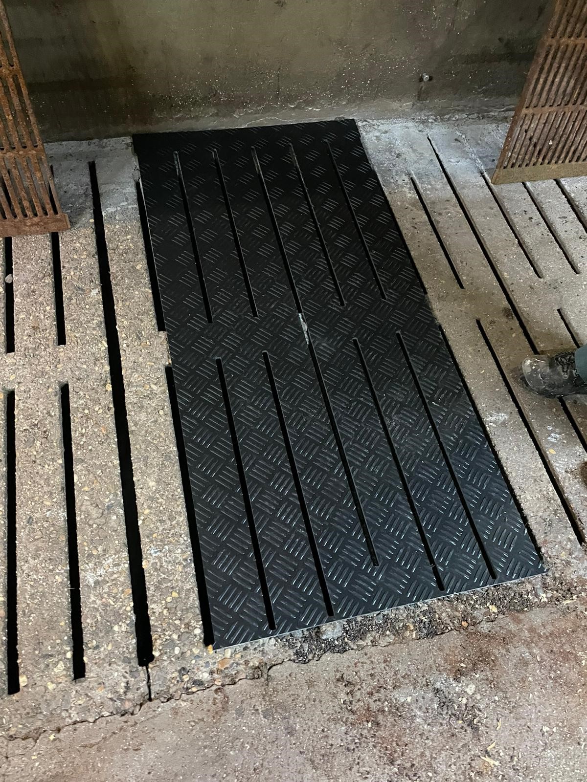 Lastra in PE per griglia in calcestruzzo